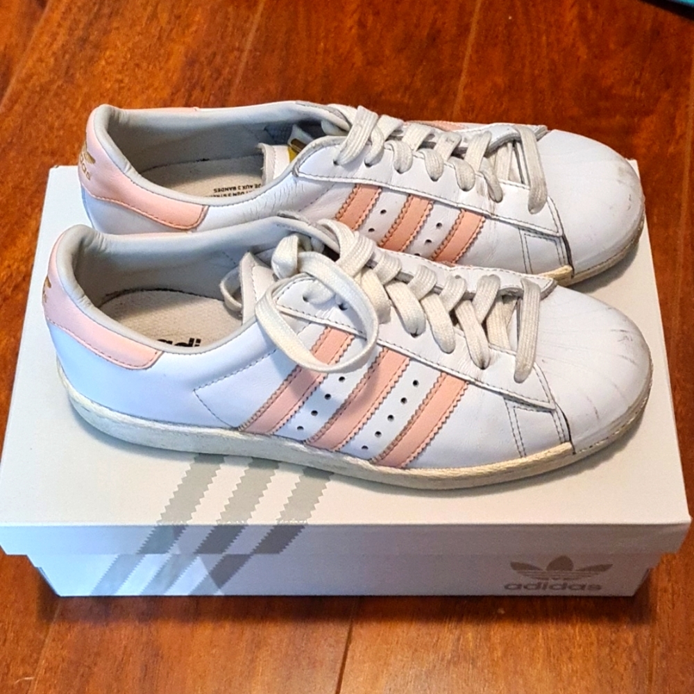 Addidas sneakers